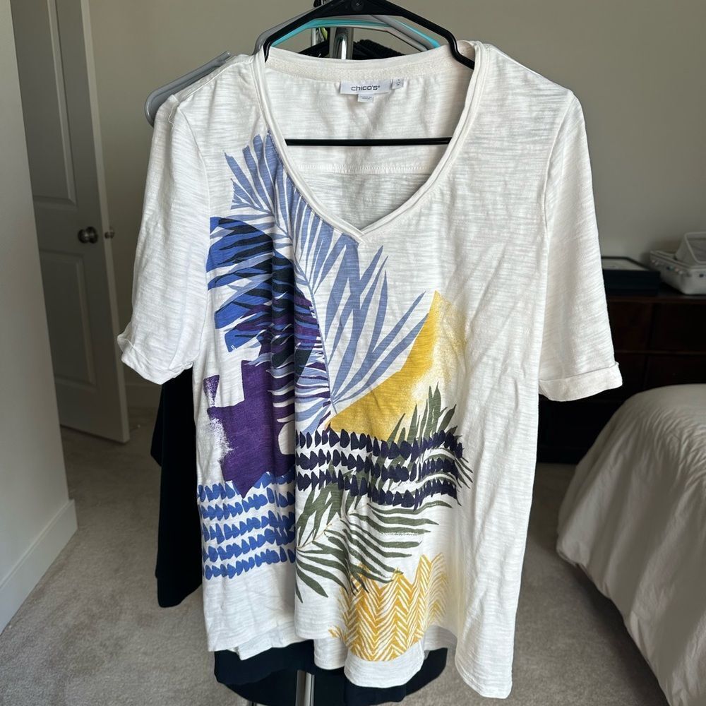 Chico's Women’s Tee Loose Fit EUC - Picture 4 of 6